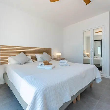 Dona Lola Renata Front Line Duplex With Stunning Sea Views Close To Marbella - Mijas Costa Sitio de Calahonda