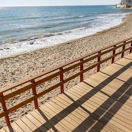 Dona Lola Renata Front Line Duplex With Stunning Sea Views Close To Marbella - Mijas Costa Appartement *