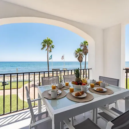 Dona Lola Renata Front Line Duplex With Stunning Sea Views Close To Marbella - Mijas Costa Sitio de Calahonda